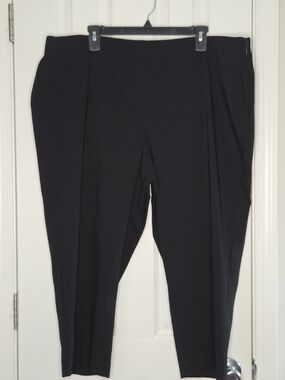 Style & Co Black Pull-On Capri Pants